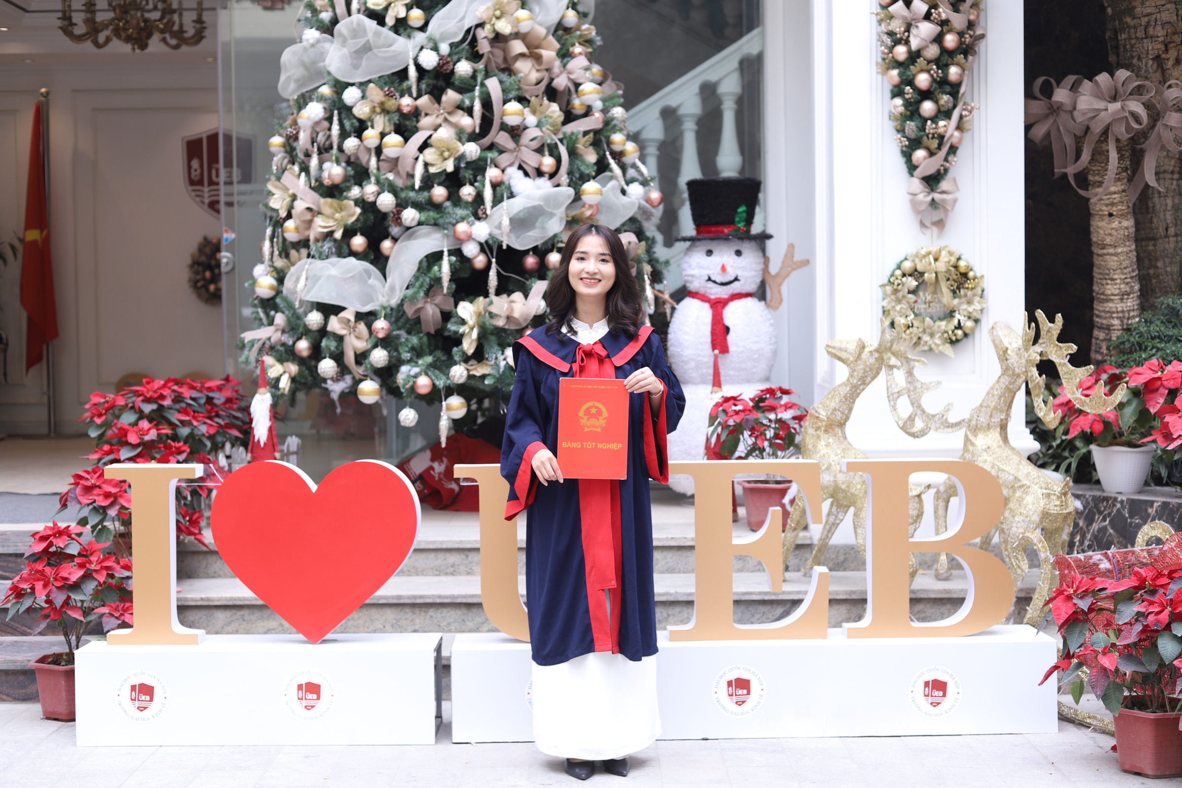 Vũ Hồng Tươi - Sinh viên ưu tú tốt nghiệp loại xuất sắc của trường Đại học Kinh tế ĐHQGHN chia sẻ bài học thành công